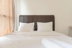 Furnished and Cozy Studio Sky House Alam Sutera Apartment By Travelio